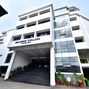 Milagres College campus