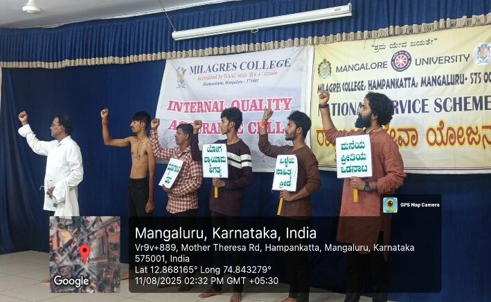 Blog thumbnail text-center