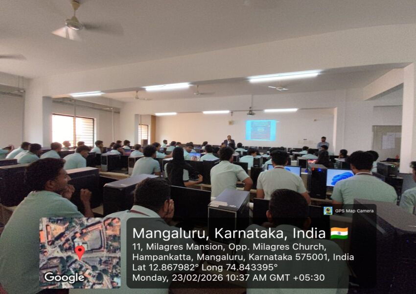 Blog thumbnail text-center